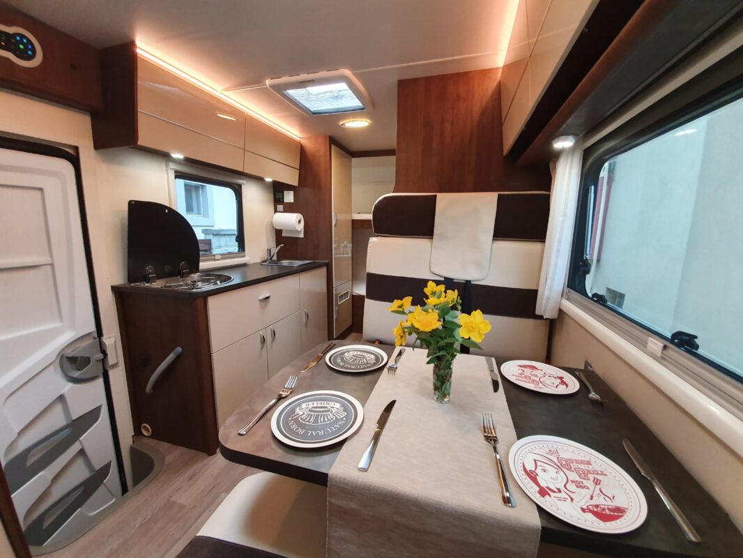 Inchiriere autorulota Timisoara - Crisal Camper